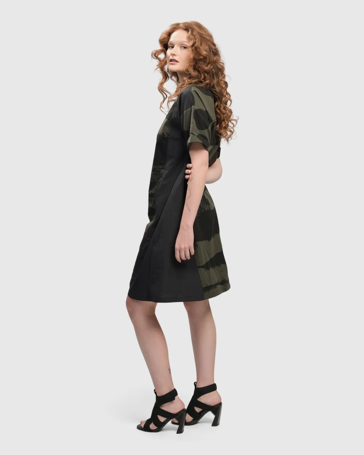 Women Alembika Urban Sapporo Shift Dress, Khaki