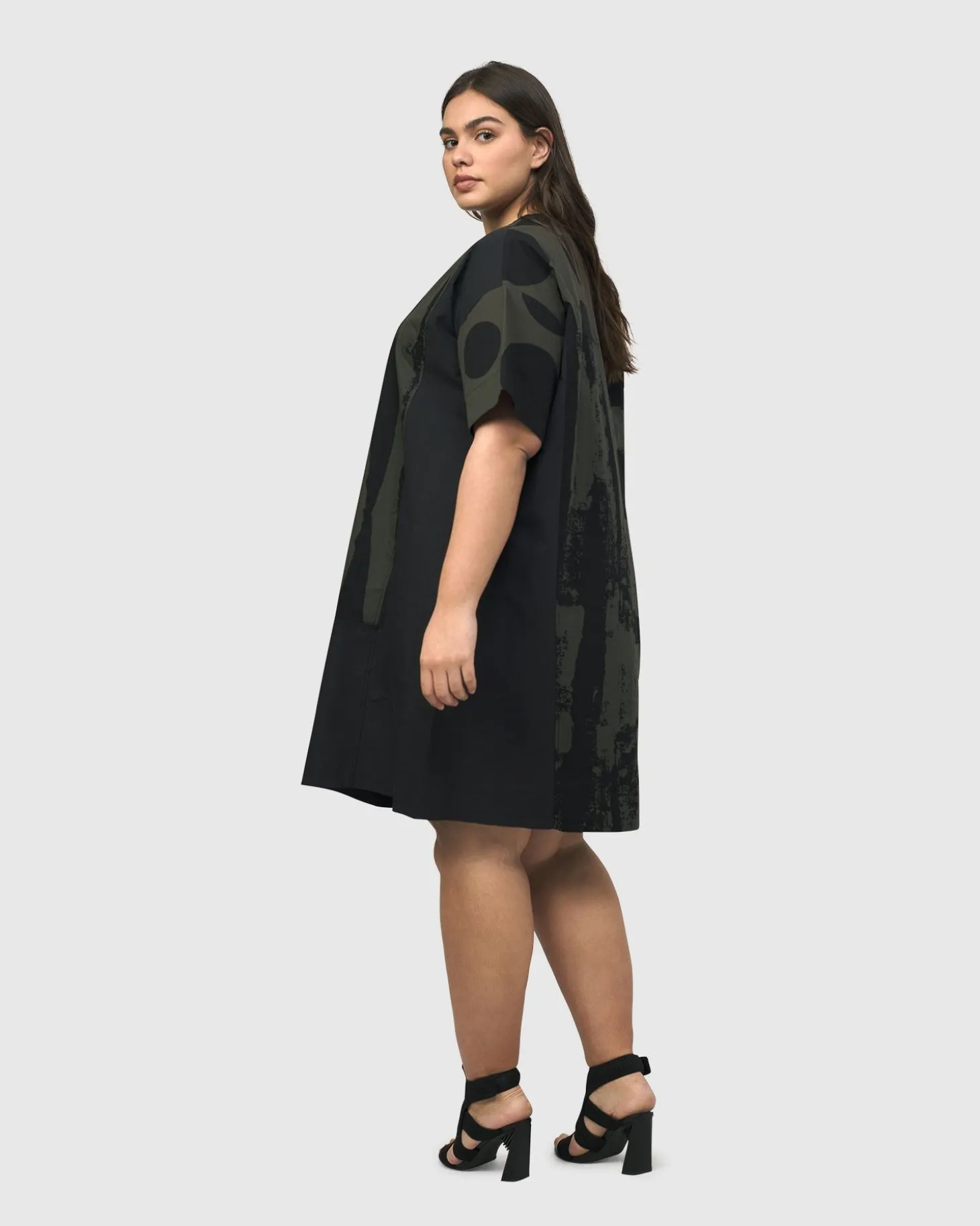 Women Alembika Urban Sapporo Shift Dress, Khaki