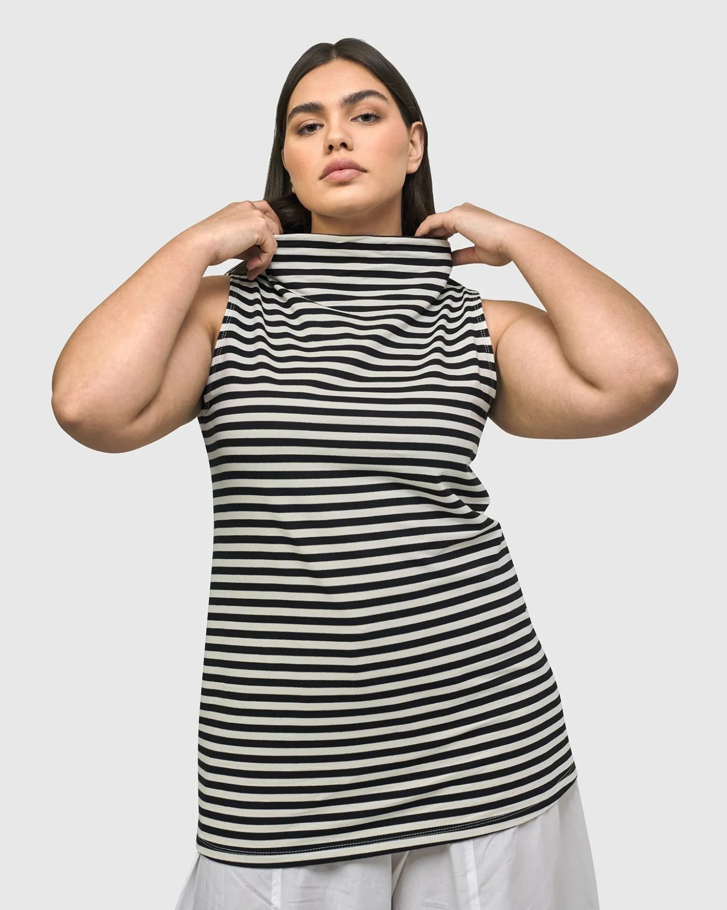 Women Alembika Urban Stripes Sleeveless Mockneck Top, Black