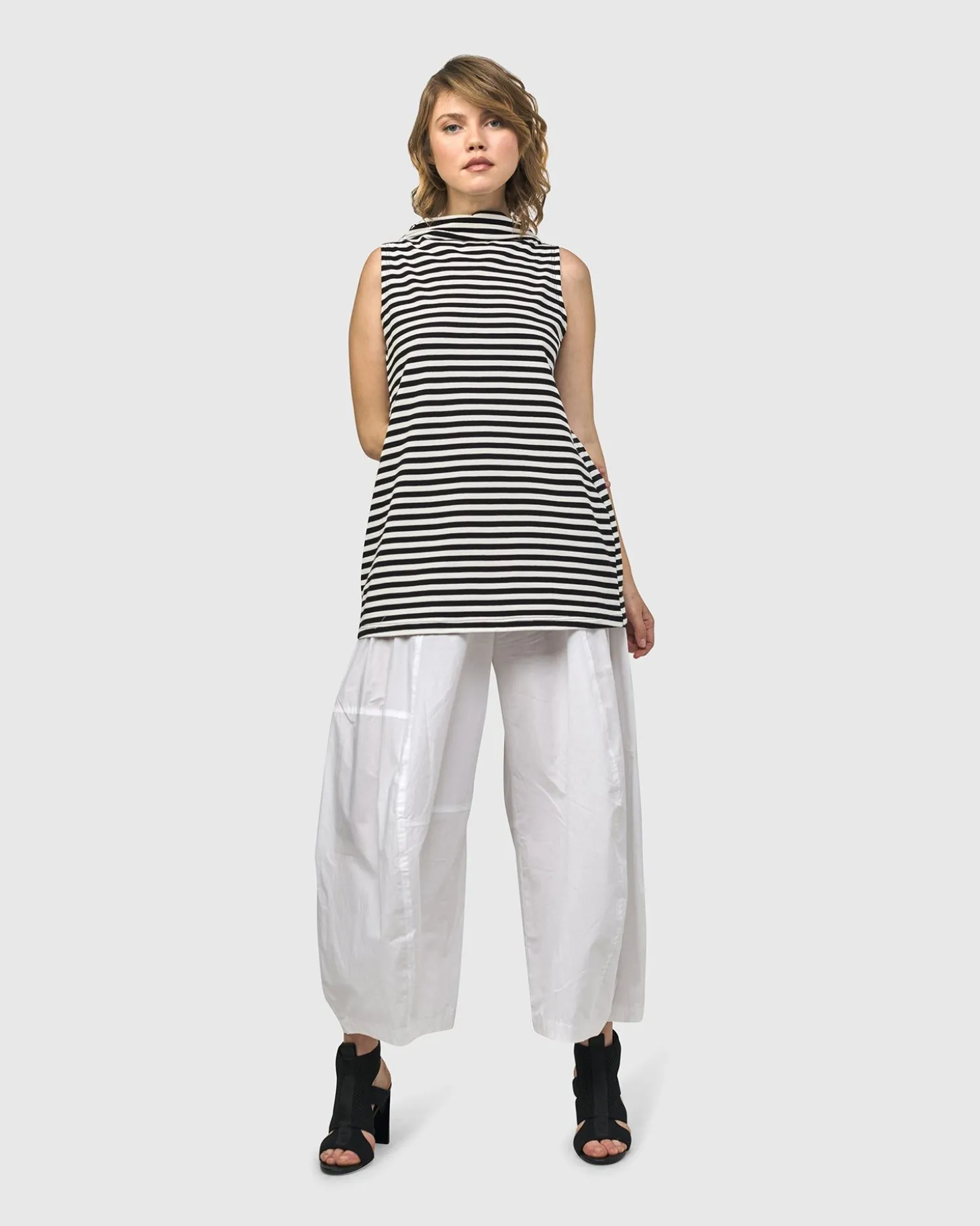 Women Alembika Urban Stripes Sleeveless Mockneck Top, Black