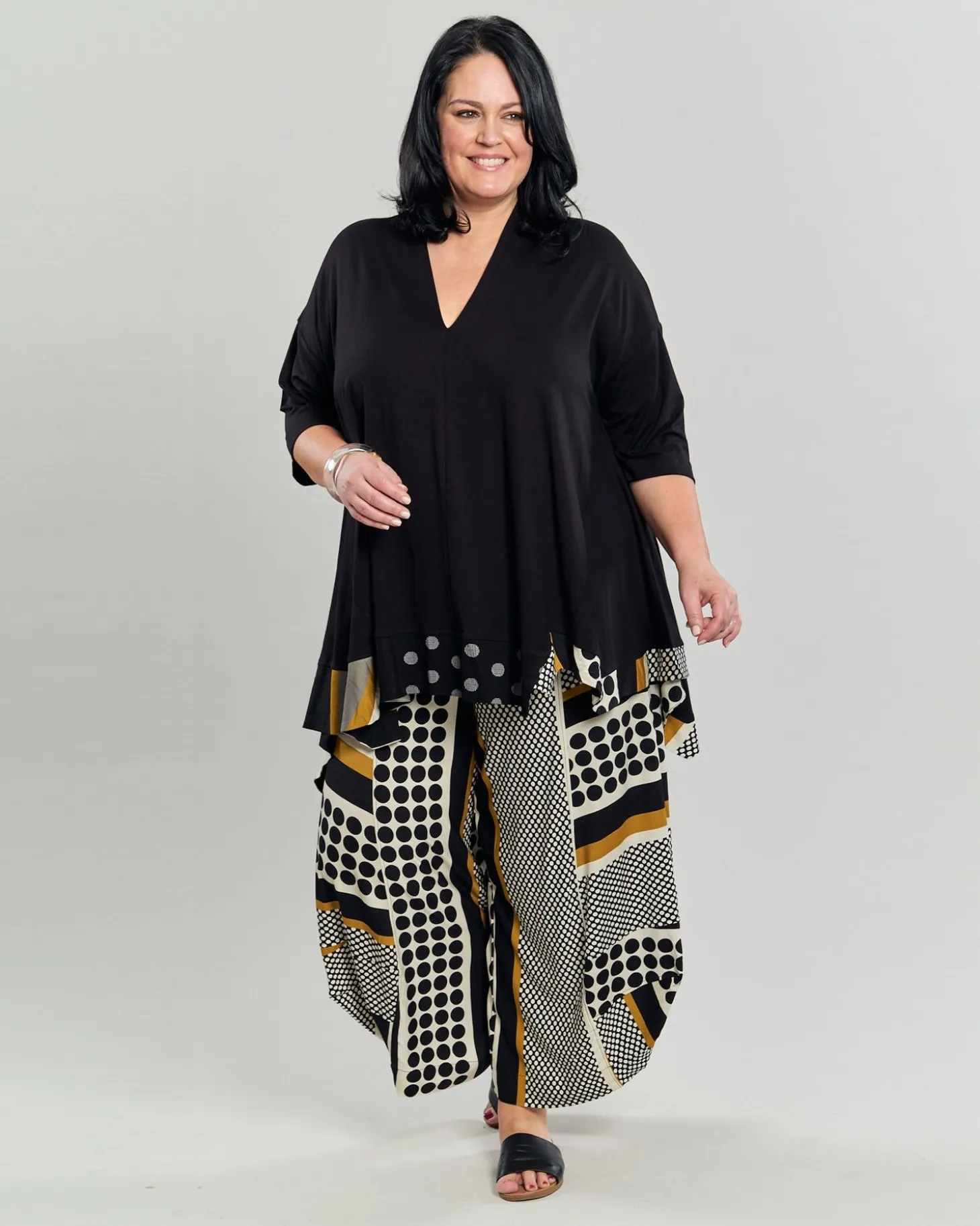 Women Alembika Willa Punto Pants, Circles