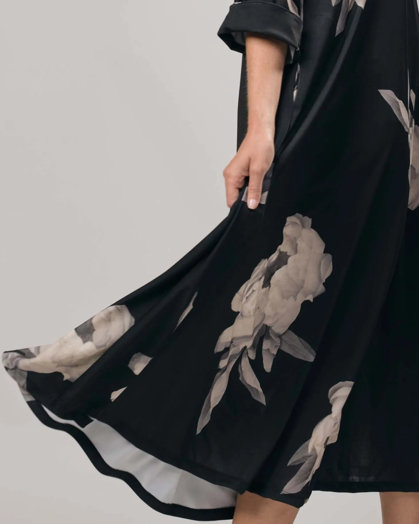 Women Alembika Winslow Trapeze Dress, Roses